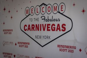 Welcome to Fabulous Carnivegas New York sign